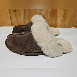 UGG Women's Scuffette II slippers in espresso brown suede Size 7 *READ DSC*